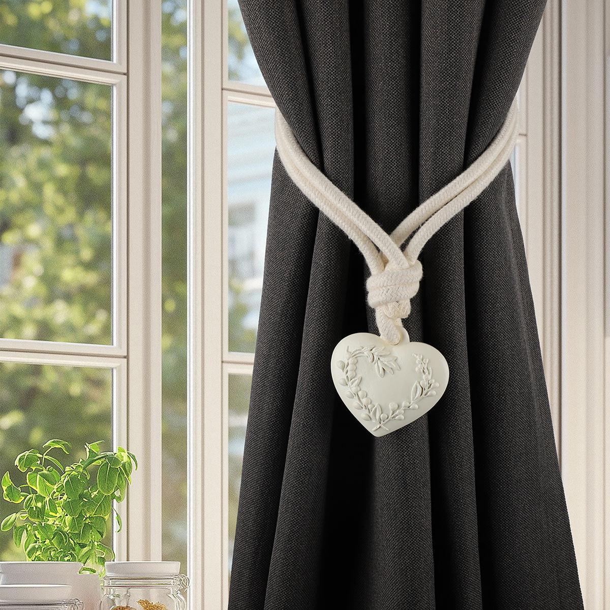 Modern Heart-Shape Resin Window Curtain Tiebacks Hook New Look Bedroom Decor Accessories Home Curtain Poles Tracks Accessories